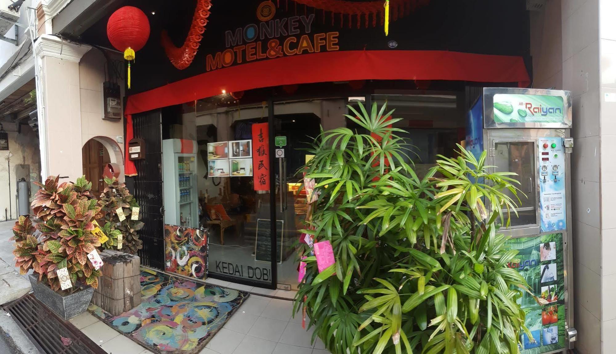 Monkey Motel Cafe Малакка Экстерьер фото